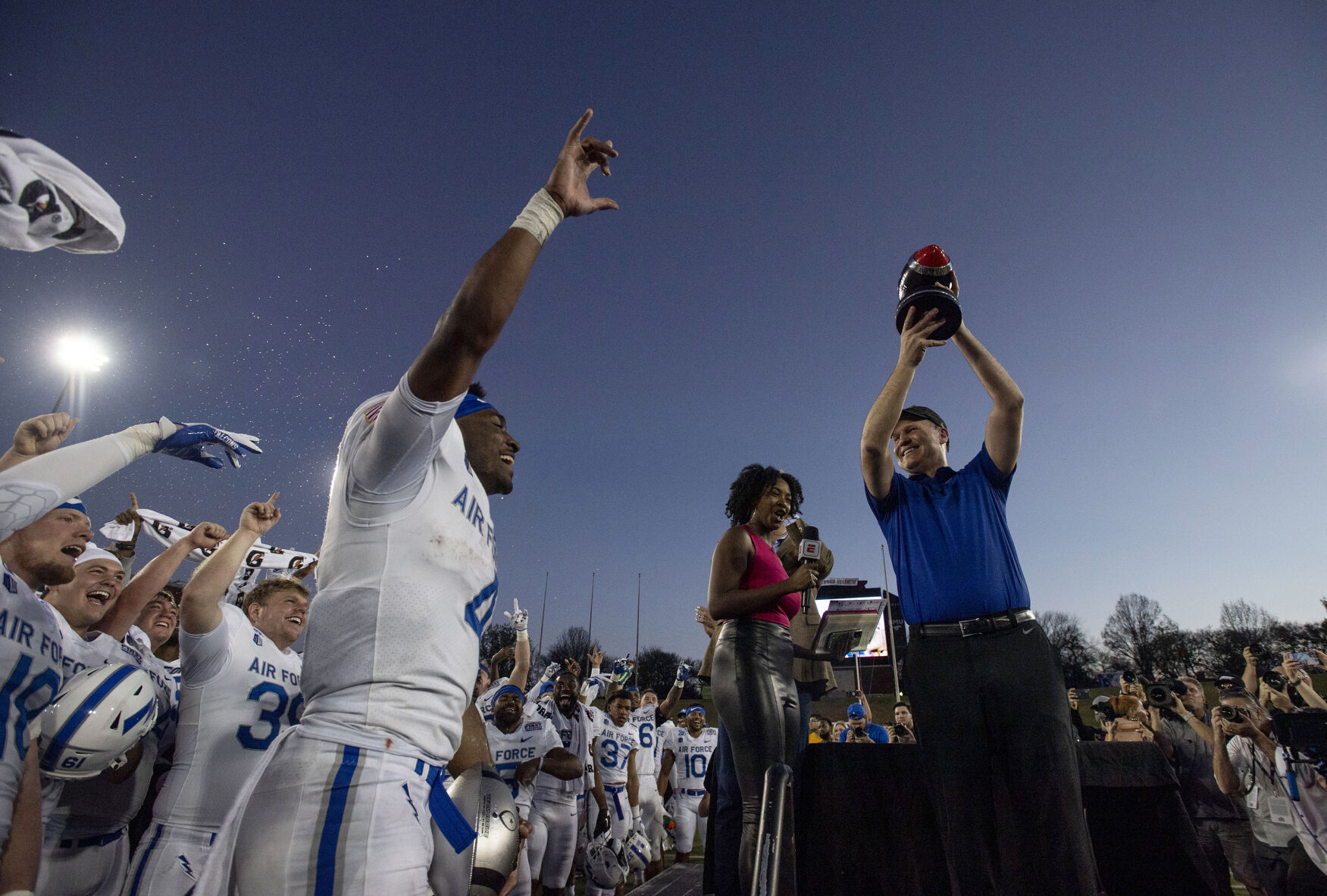 122921-sw-airforcebowl 15.jpg